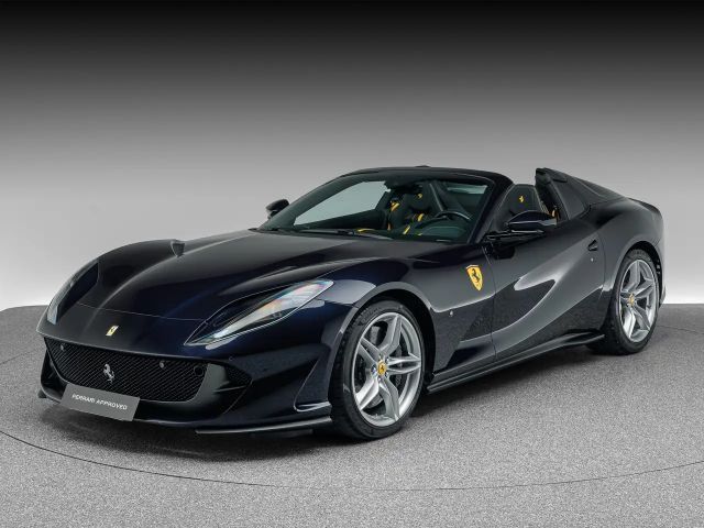 Ferrari 812 2021 Benzine