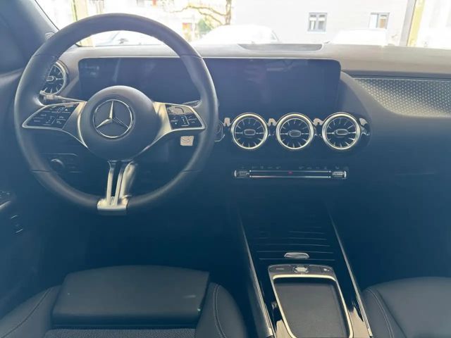 Mercedes-Benz EQA 350