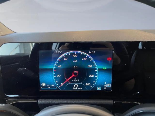 Mercedes-Benz GLA 180