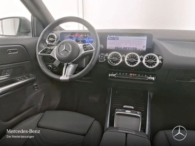 Mercedes-Benz EQA 300