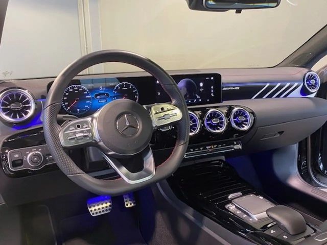 Mercedes-Benz CLA 45 AMG