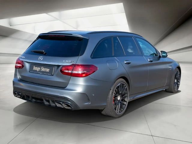 Mercedes-Benz C 63 AMG