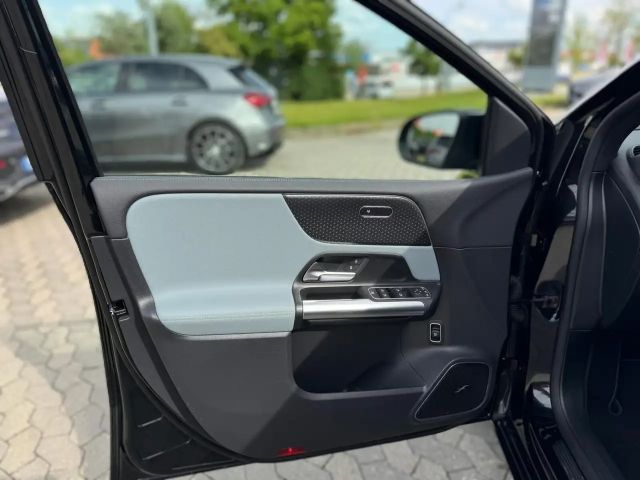 Mercedes-Benz B 250