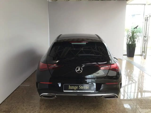 Mercedes-Benz CLA 220