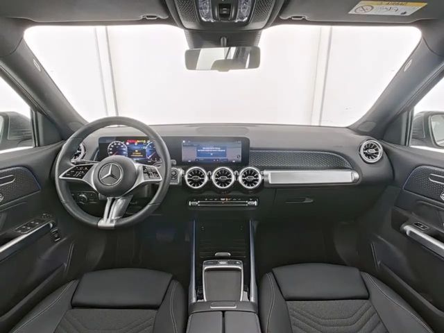 Mercedes-Benz GLB 220