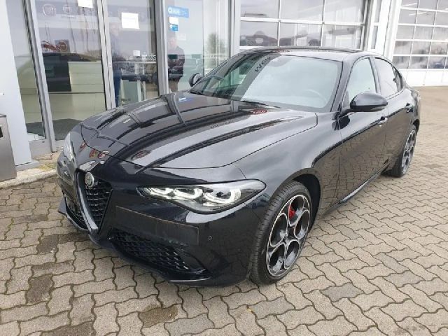 Alfa Romeo Giulia 2023 Benzine
