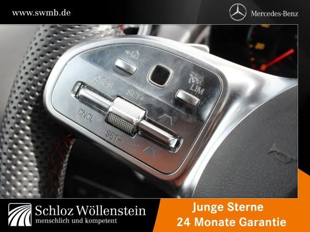 Mercedes-Benz GLB 220