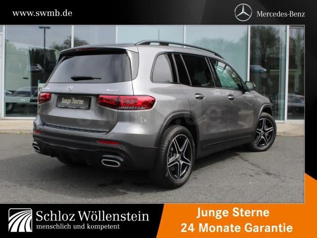 Mercedes-Benz GLB 220