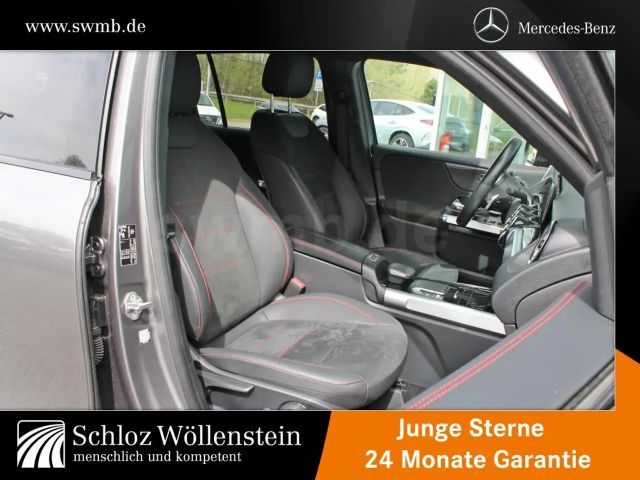 Mercedes-Benz GLB 220