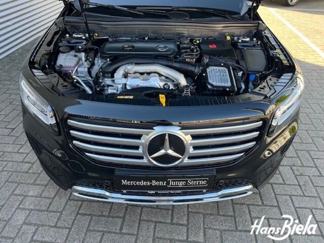 Mercedes-Benz GLB 220