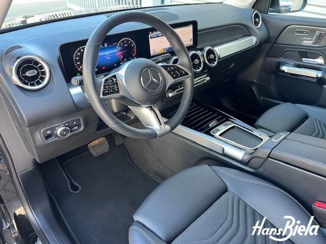 Mercedes-Benz GLB 220