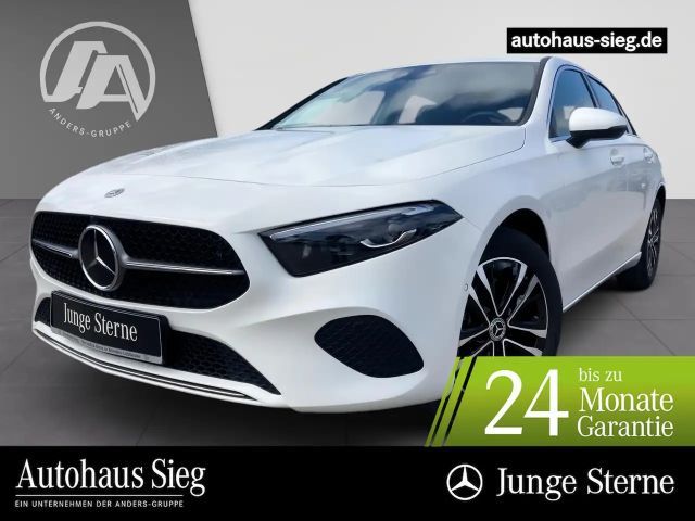 Mercedes-Benz A 250 2023 Hybride / Benzine