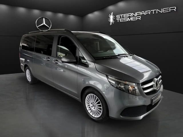 Mercedes-Benz V 220
