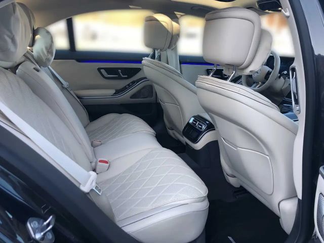Mercedes-Benz S 400