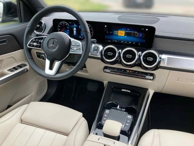 Mercedes-Benz GLB 250