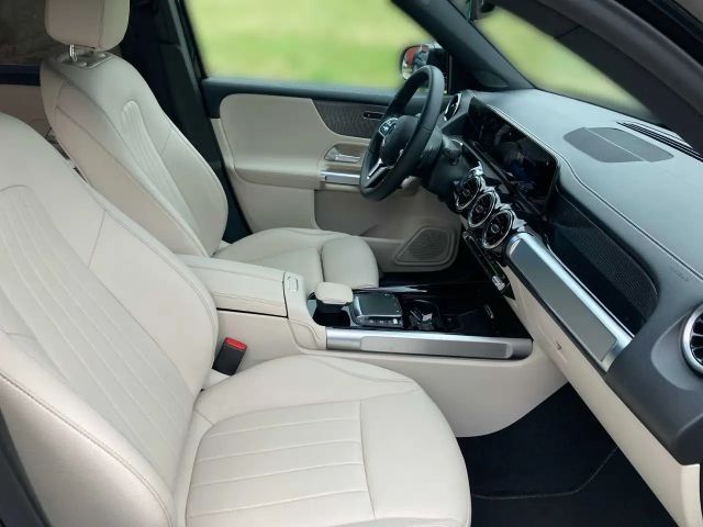 Mercedes-Benz GLB 250