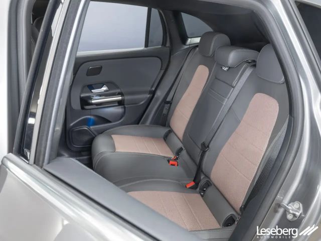 Mercedes-Benz EQA 300