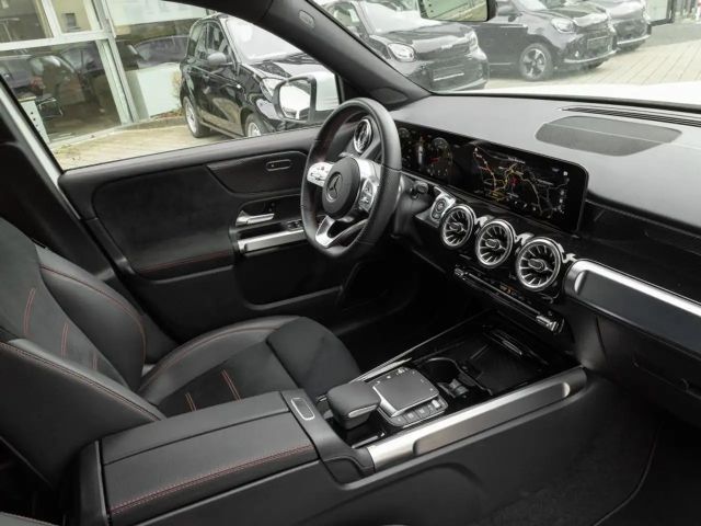 Mercedes-Benz GLB 250