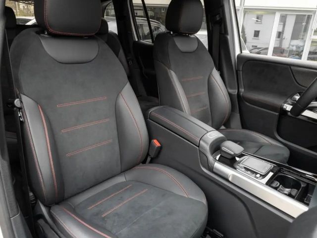 Mercedes-Benz GLB 250