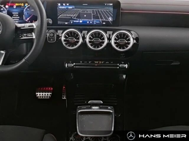 Mercedes-Benz CLA 220
