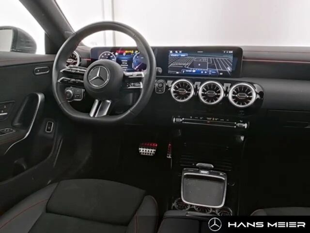 Mercedes-Benz CLA 220