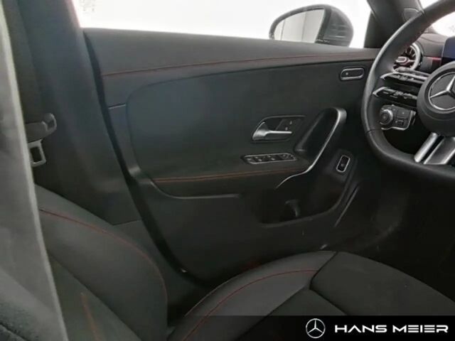 Mercedes-Benz CLA 220