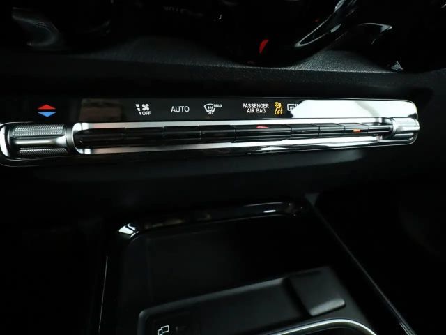 Mercedes-Benz GLB 220
