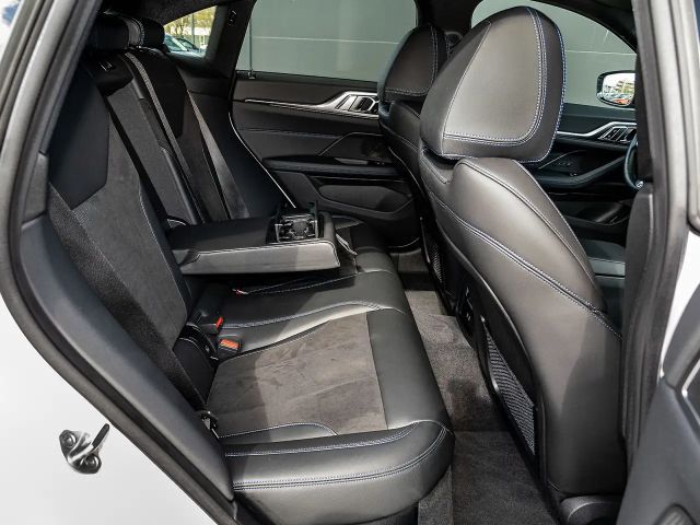 BMW 440