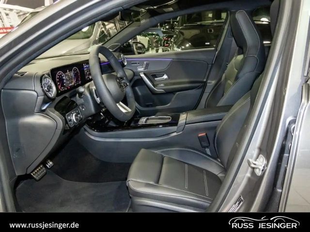 Mercedes-Benz A 220