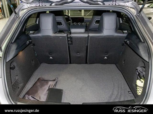 Mercedes-Benz A 220