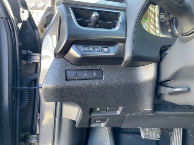 Lexus UX 250h