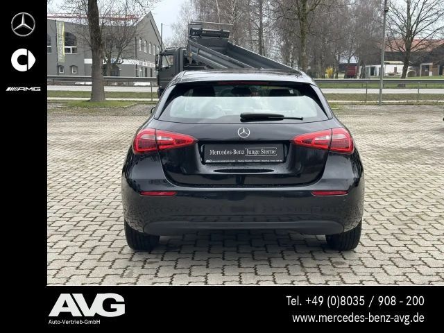 Mercedes-Benz A 160