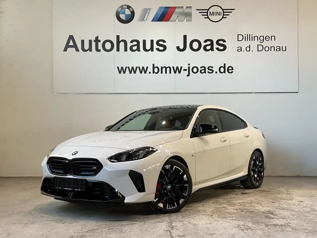 BMW 235 2025 Benzine