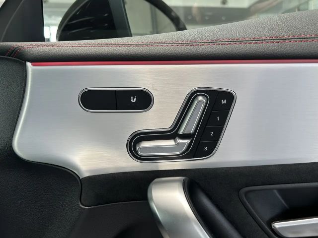 Mercedes-Benz CLA 45 AMG