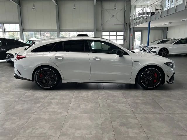 Mercedes-Benz CLA 45 AMG