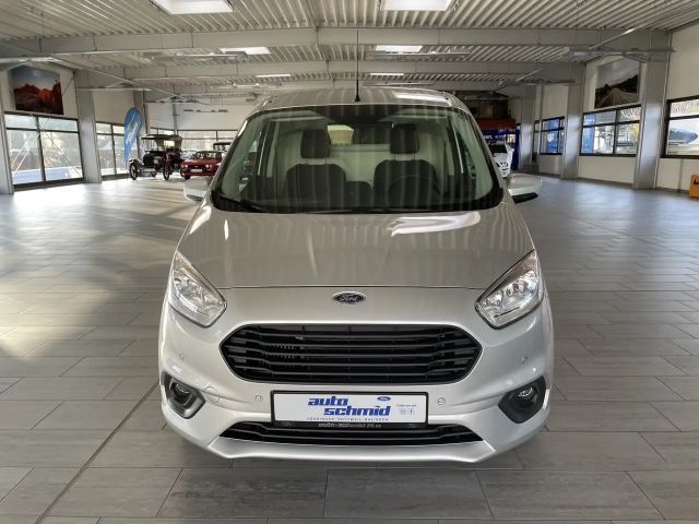 Ford Transit Courier