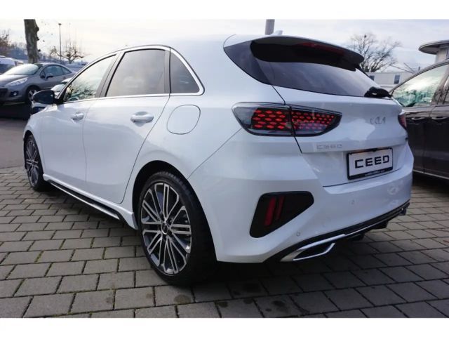 Kia Ceed / cee'd