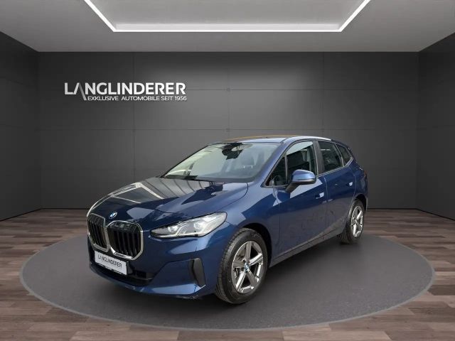 BMW 216 2024 Benzine