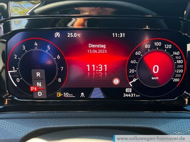 Volkswagen Golf GTI