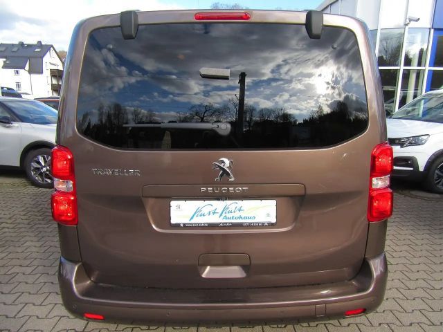 Peugeot Traveller