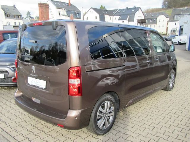 Peugeot Traveller