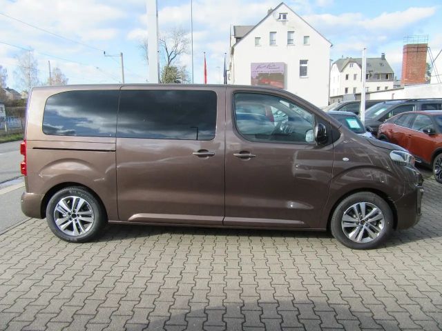 Peugeot Traveller
