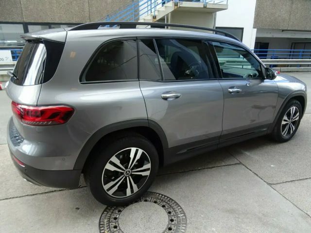 Mercedes-Benz GLB 250
