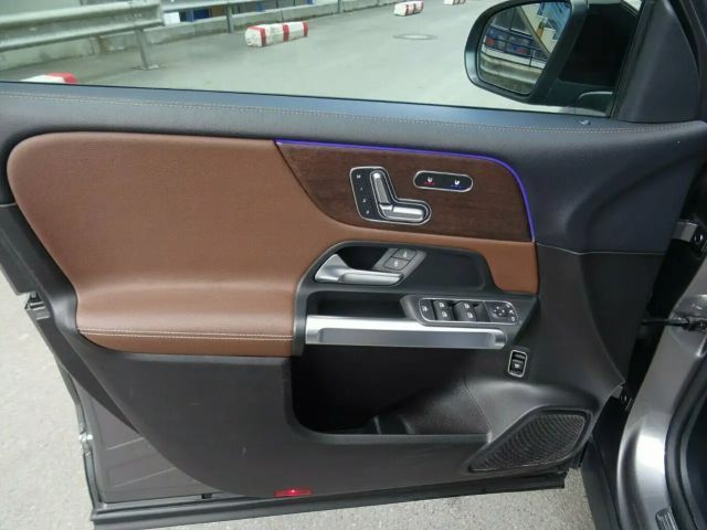 Mercedes-Benz GLB 250