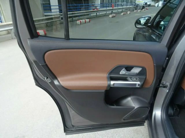 Mercedes-Benz GLB 250