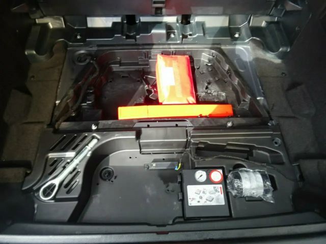 Mercedes-Benz GLB 250