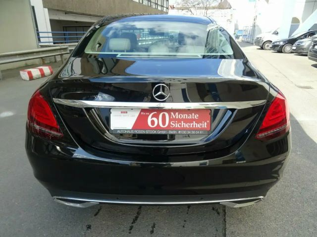 Mercedes-Benz C 220