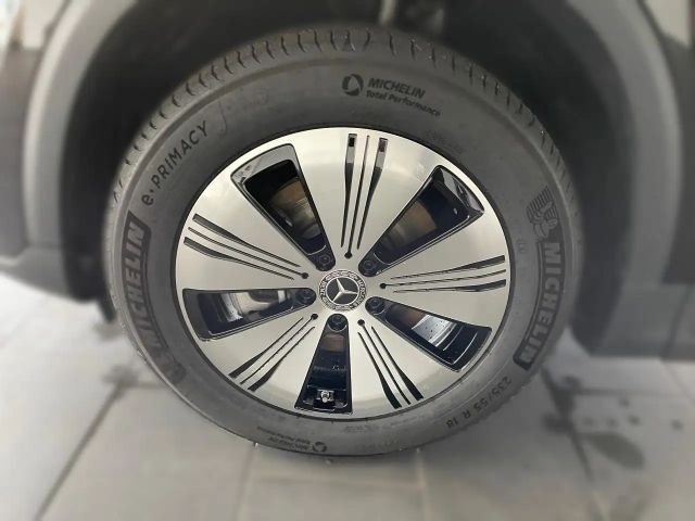 Mercedes-Benz EQA 300