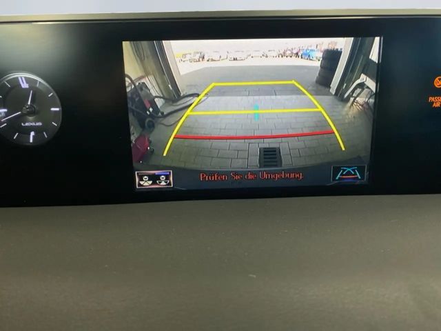 Lexus UX 250h
