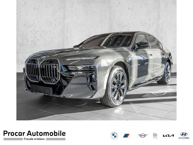BMW 760 2025 Hybride / Benzine